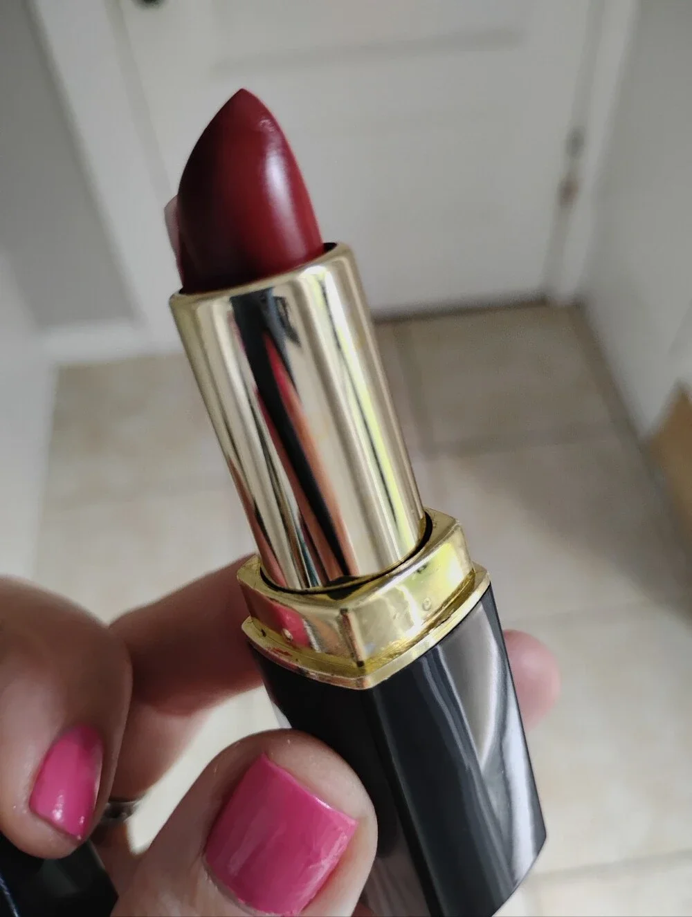 NWT /FREE WITH BUNDLE/ hypericum red lipstick